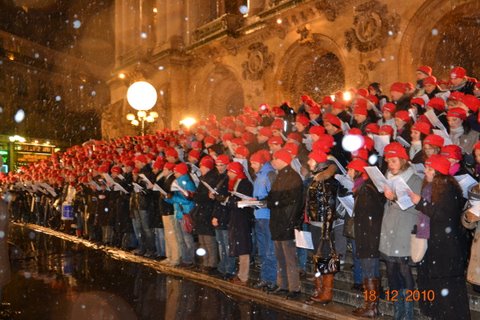 Chorale devant l’Opéra Garnier